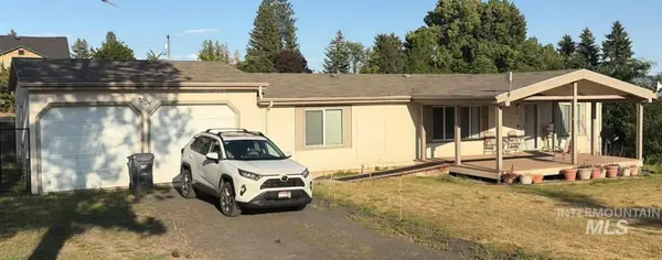 710 Washington, Deary, ID 83823