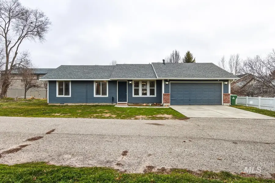 1052 NW 5th Ave, Meridian, ID 83642 - #2