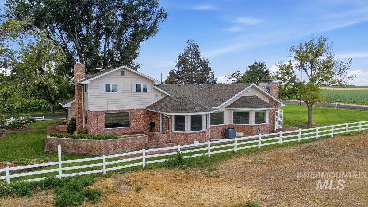 3934 N 1600 E, Buhl, ID 83316 - #1