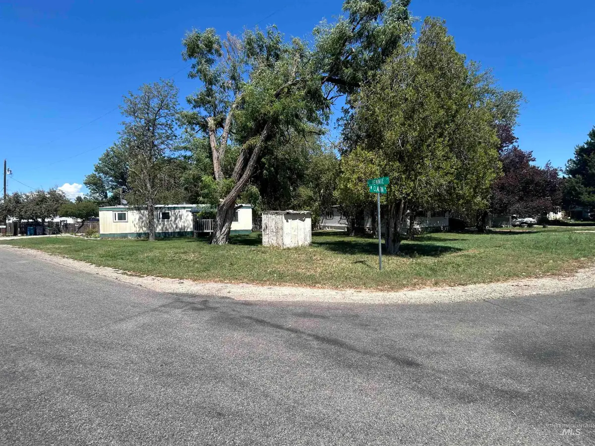 7700 N Jennie Ln & 10426 W Claudia Road, Boise, ID 83714 - #1