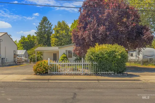 3416 10th St, Lewiston, ID 83501