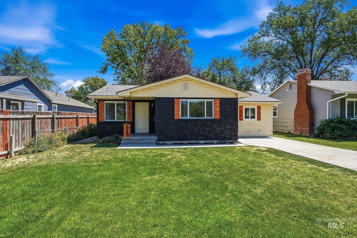 526 W Almond, Nampa, ID 83686 - #1