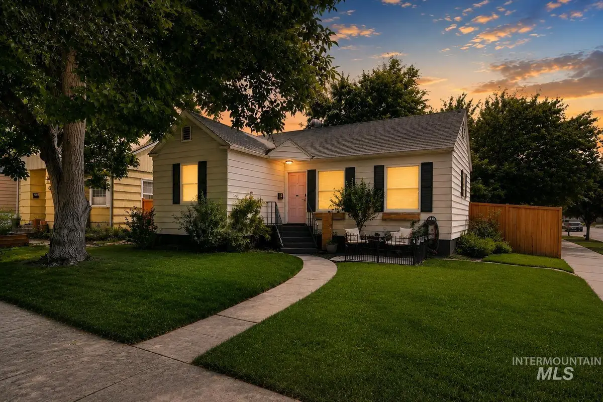 2521 W Jefferson St, Boise, ID 83702 - #1