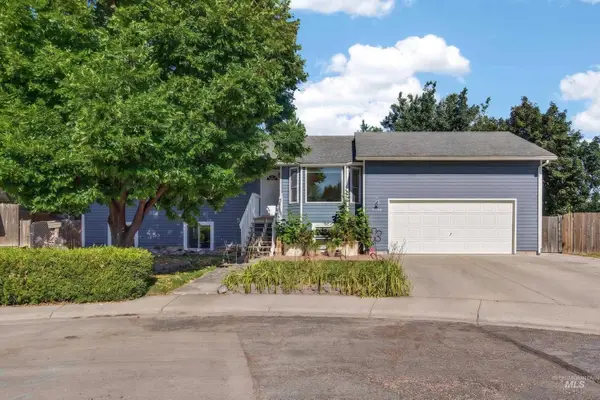 1120 Opal Ct, Kuna, ID 83634