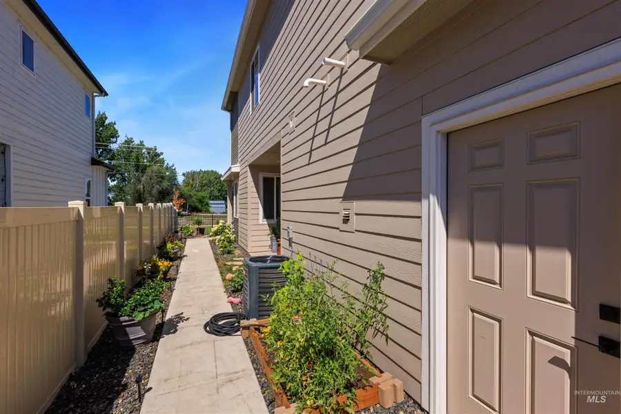 349 N Stone Canyon Ln, Star, ID 83669 - #3
