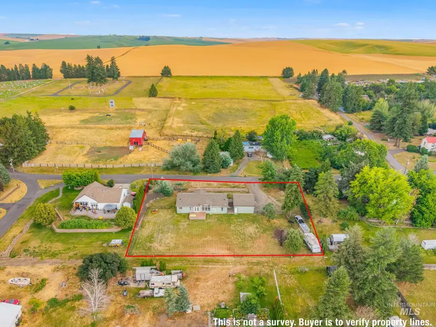 208 S Railroad Ave, Uniontown, WA 99179 - #3