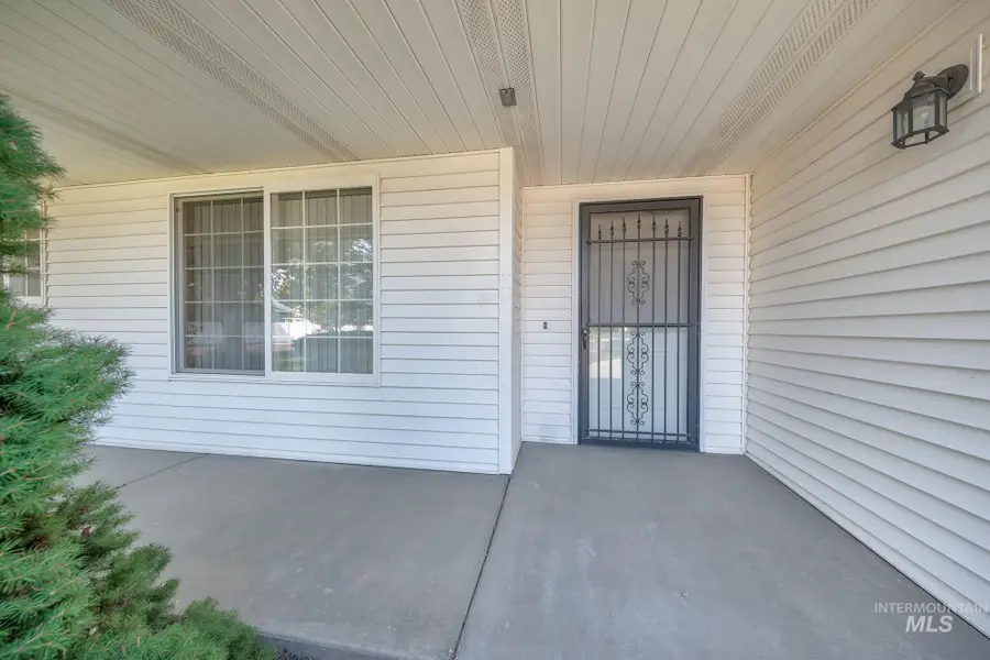 71 SW 18th St., Ontario, OR 97914 - #3