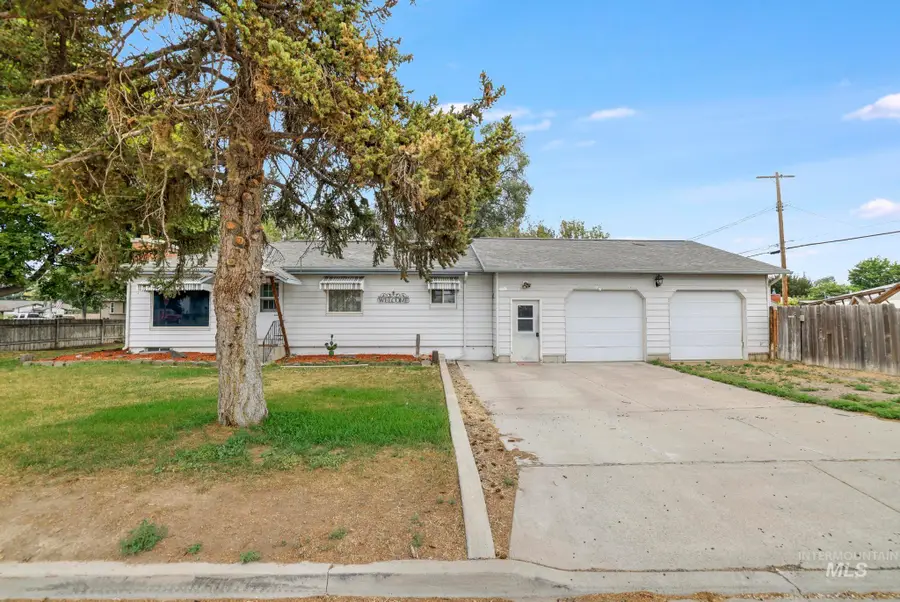 305 Borah Avenue, Twin Falls, ID 83301 - #2