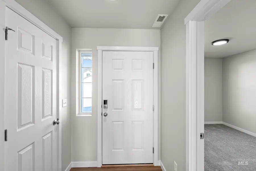 220 W 17th Ave, Jerome, ID 83338 - #2