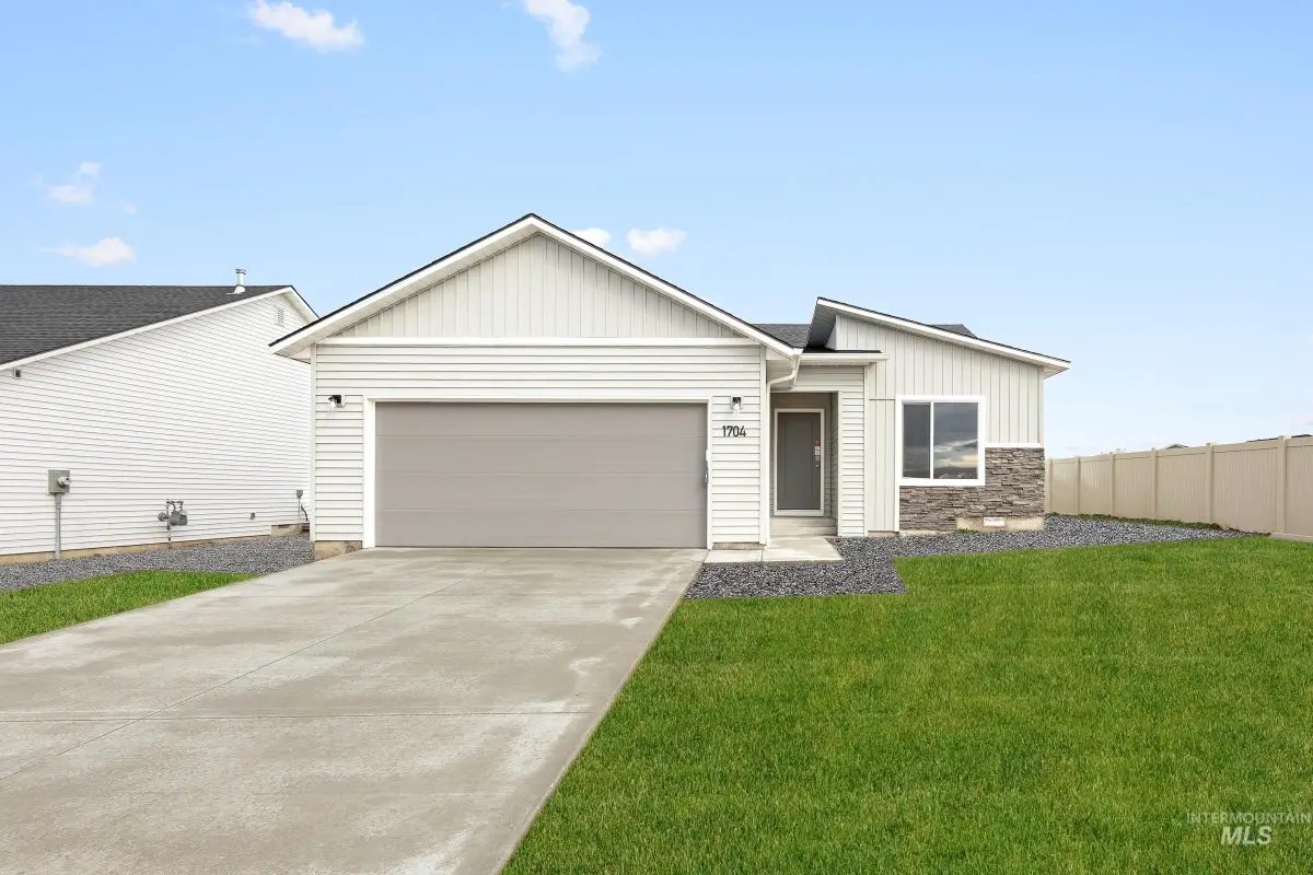 204 Benbrook Ave, Caldwell, ID 83605 - #1