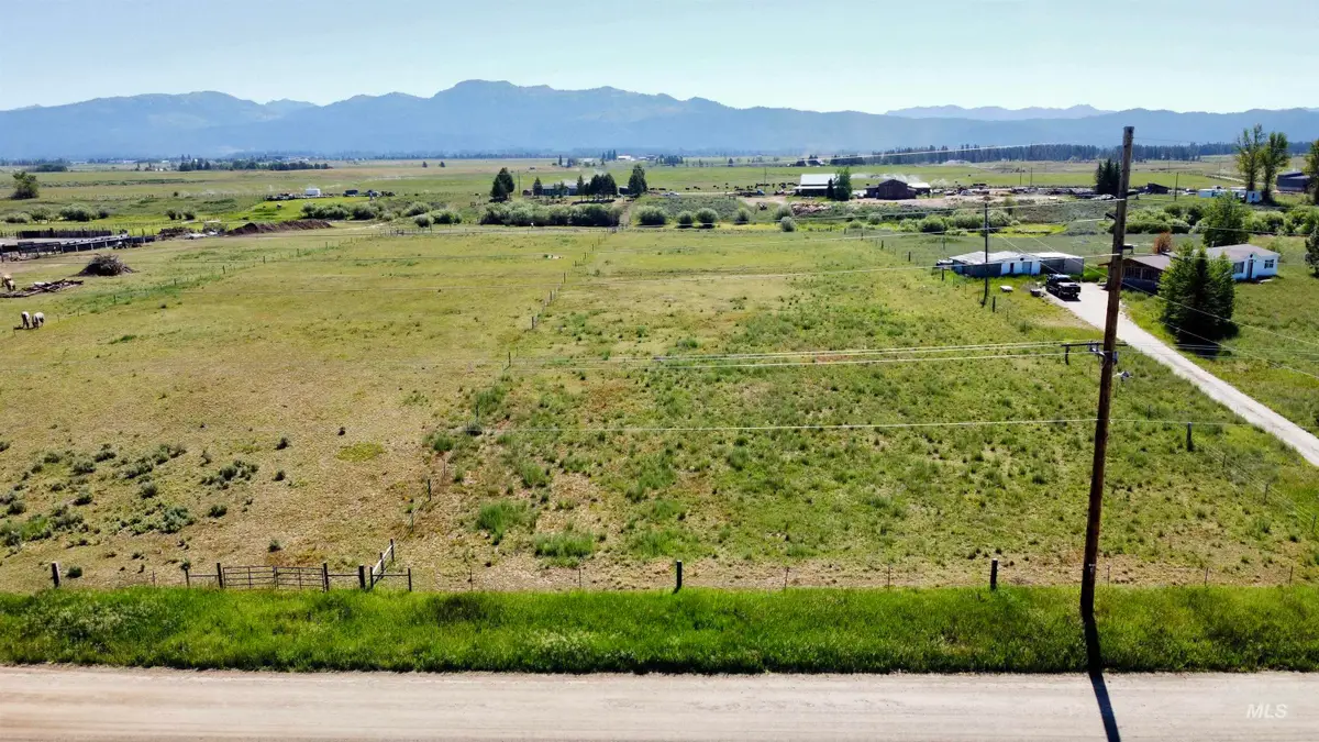 13752 Nisula Rd, McCall, ID 83638 - #1