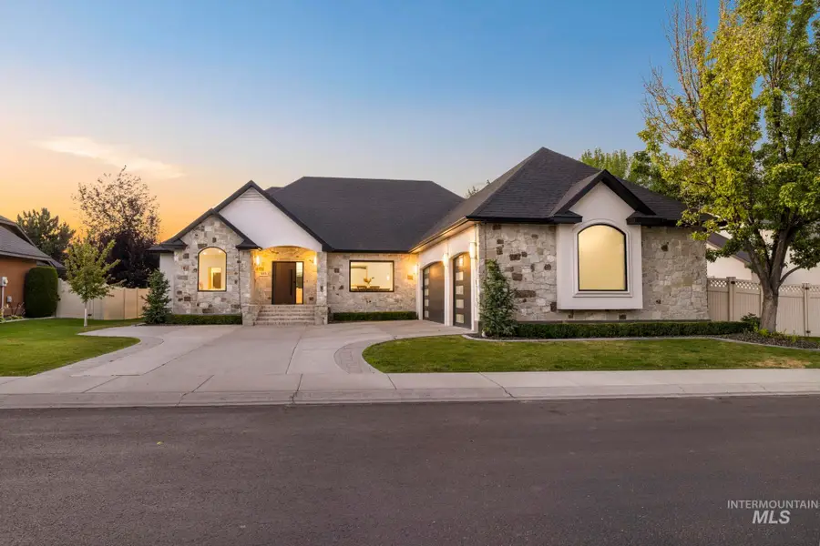 685 Canyon Park Ave, Twin Falls, ID 83301 - #2