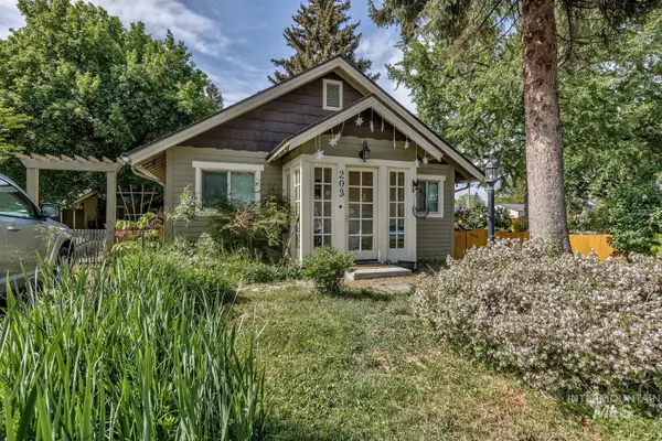 203 1st St, Council, ID 83612