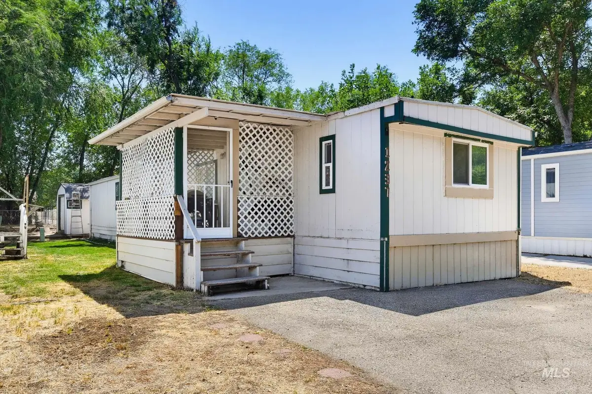 1237 W Fleetwood Ln, Boise, ID 83706 - #1