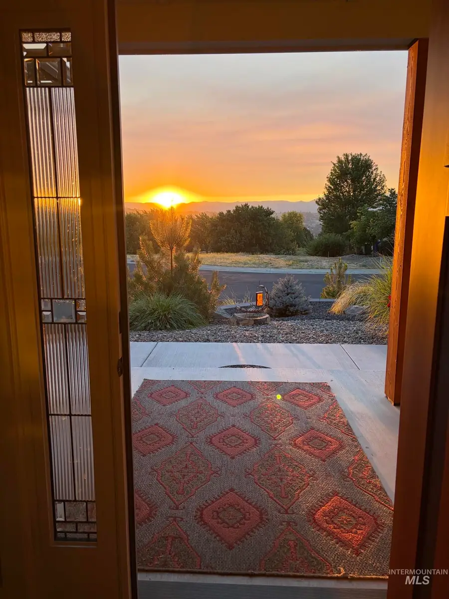 3983 Foothill Dr, Lewiston, ID 83501 - #2