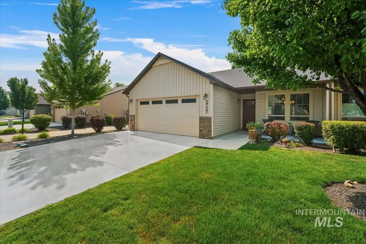 2727 E Apricot Dr, Meridian, ID 83646 - #1