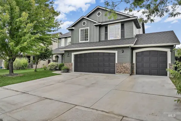 5326 N Isla Ave, Meridian, ID 83646