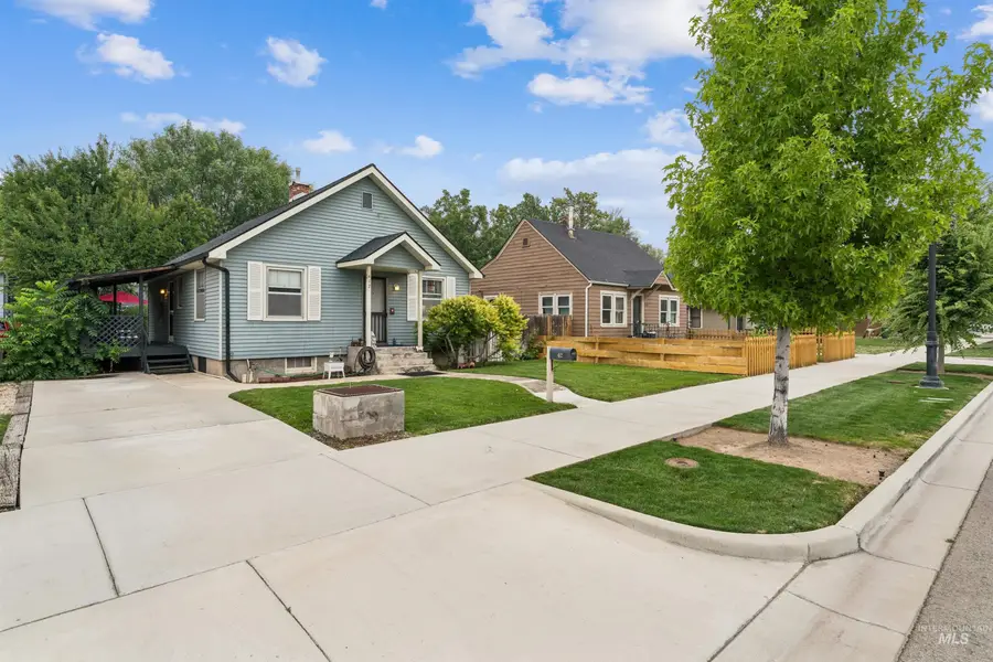 412 E Pine, Meridian, ID 83642 - #3