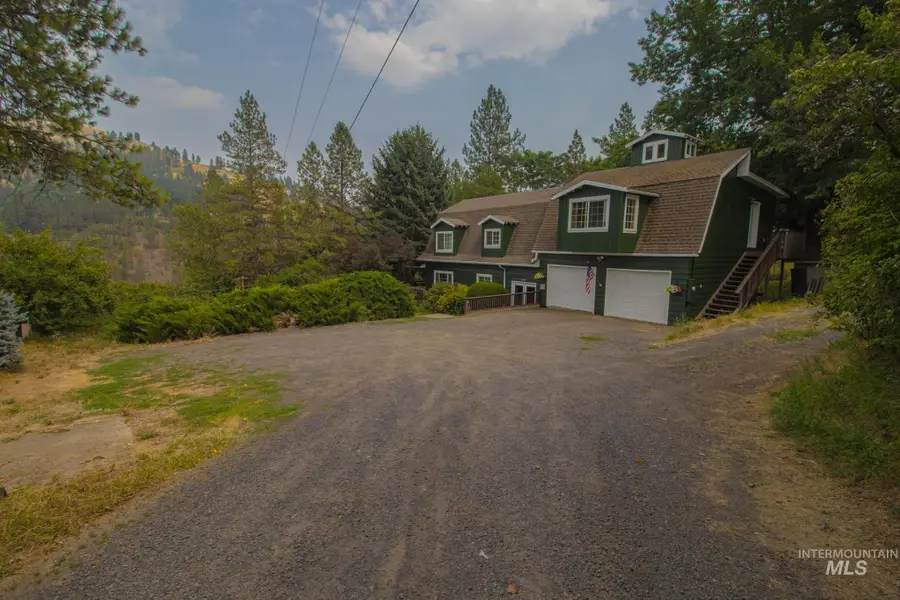 205 S Pine St, Peck, ID 83545 - #3