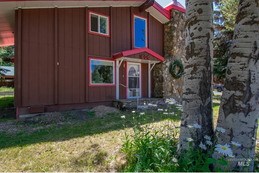 606 Thompson Avenue, McCall, ID 83638 - #2