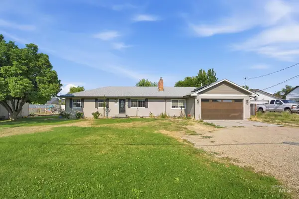 1205 Chicago St, Nampa, ID 83686