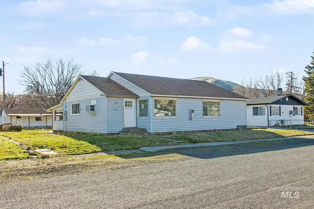 1830 Columbia Street, Pomeroy, WA 99347 - #1
