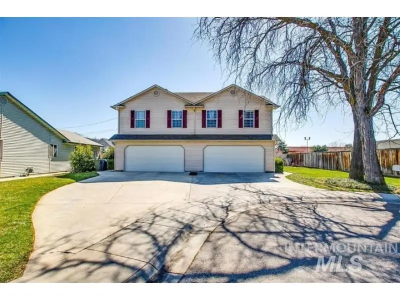 7919 and 7921 W Colehaven Ct, Boise, ID 83704 - #2