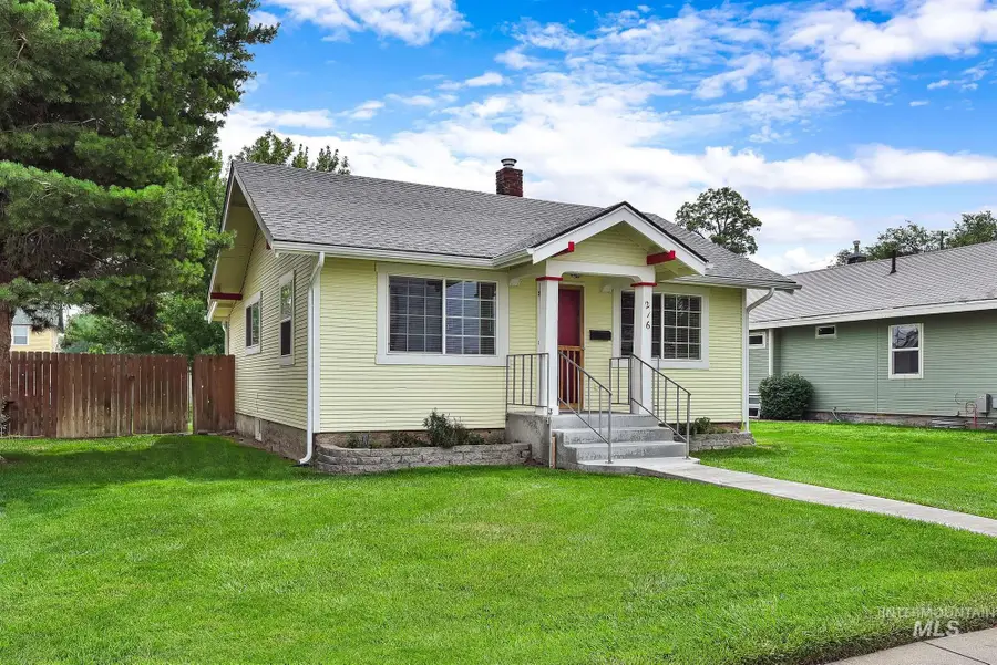 216 14th Ave S, Nampa, ID 83651 - #3
