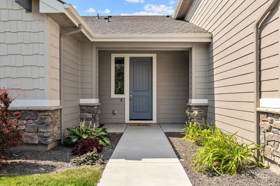 6211 E Path Dr, Nampa, ID 83687 - #3