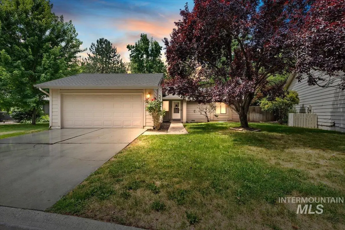 3439 S Raindrop Ct, Boise, ID 83706 - #1