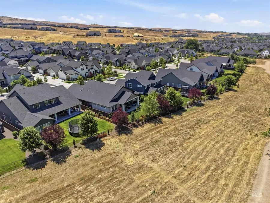 3254 W Miners Farm Dr, Boise, ID 83714 - #3