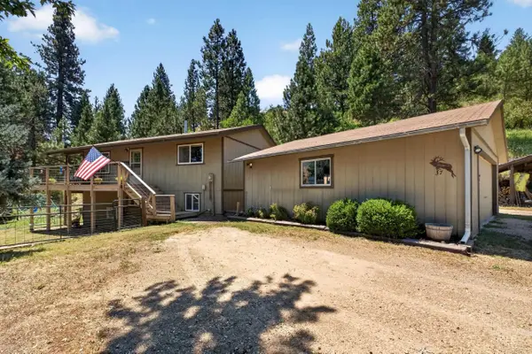 37 Mores Creek Cir, Boise, ID 83716