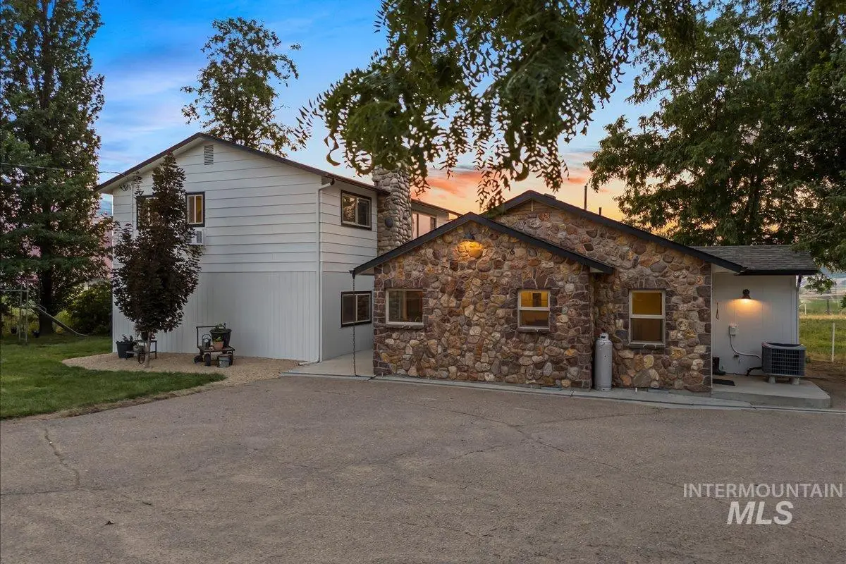 6712 Stage Coach Rd, Nampa, ID 83686 - #1