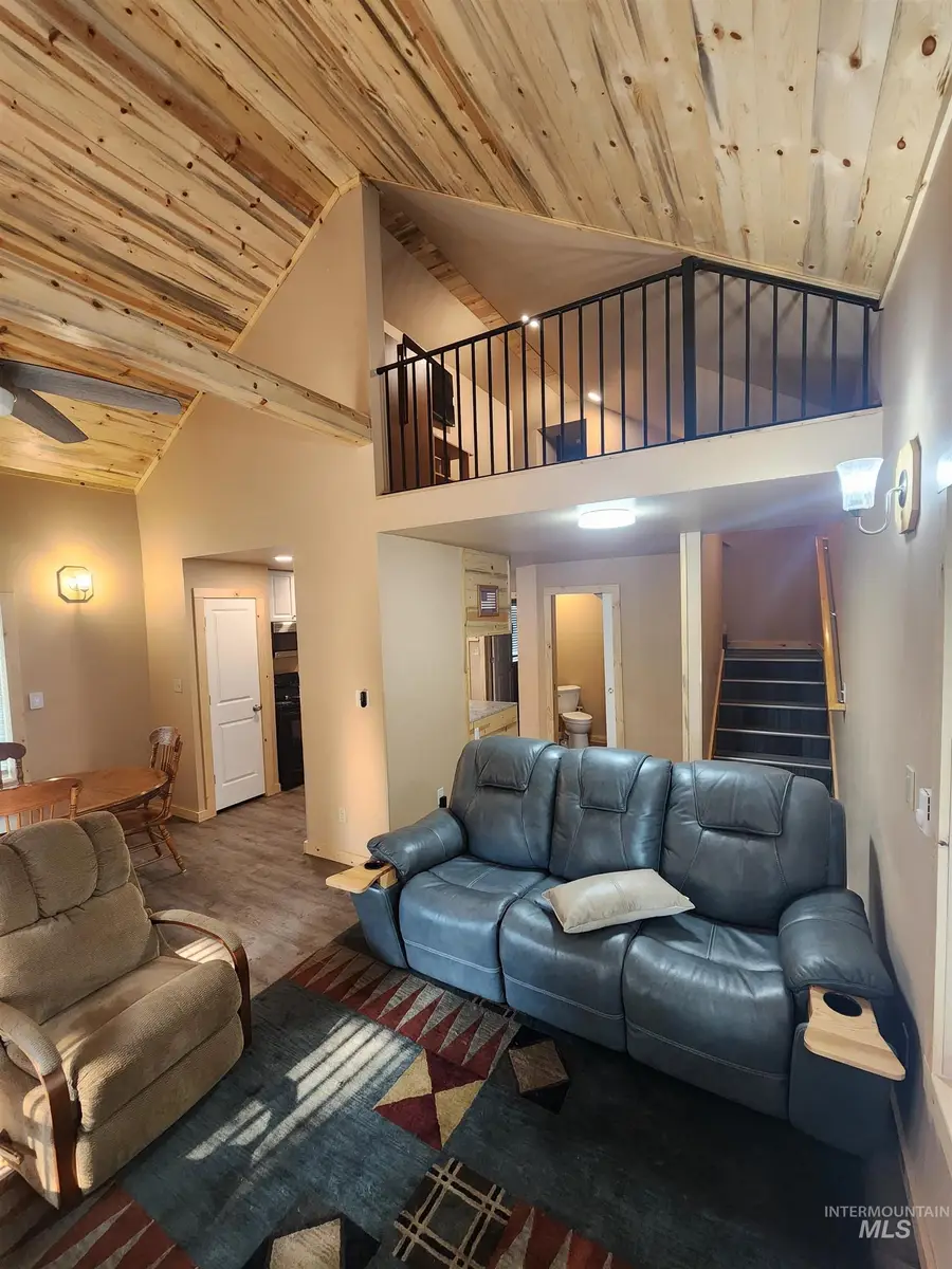 1061 N Hidden Pine Rd, Pine, ID 83647 - #2