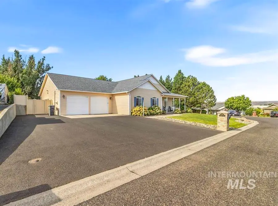 1741 Ridgeview Dr, Clarkston, WA 99403 - #2