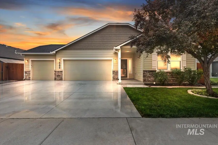 6296 S Ironwood Ave, Boise, ID 83709 - #3