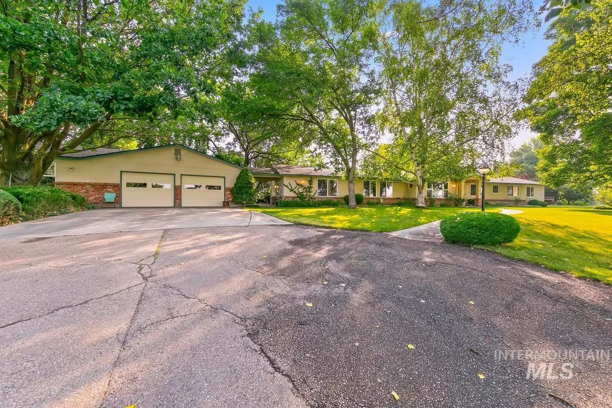 2118 W Aspen Cove Drive, Meridian, ID 83642 - #1