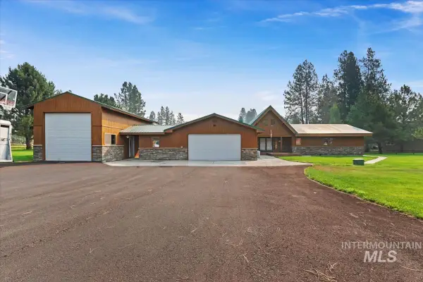 7 River Rd., Garden Valley, ID 83622