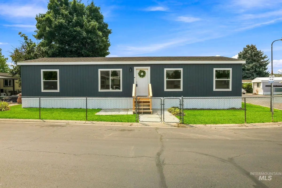 424 W Cherry Ln #16, Meridian, ID 83642 - #1