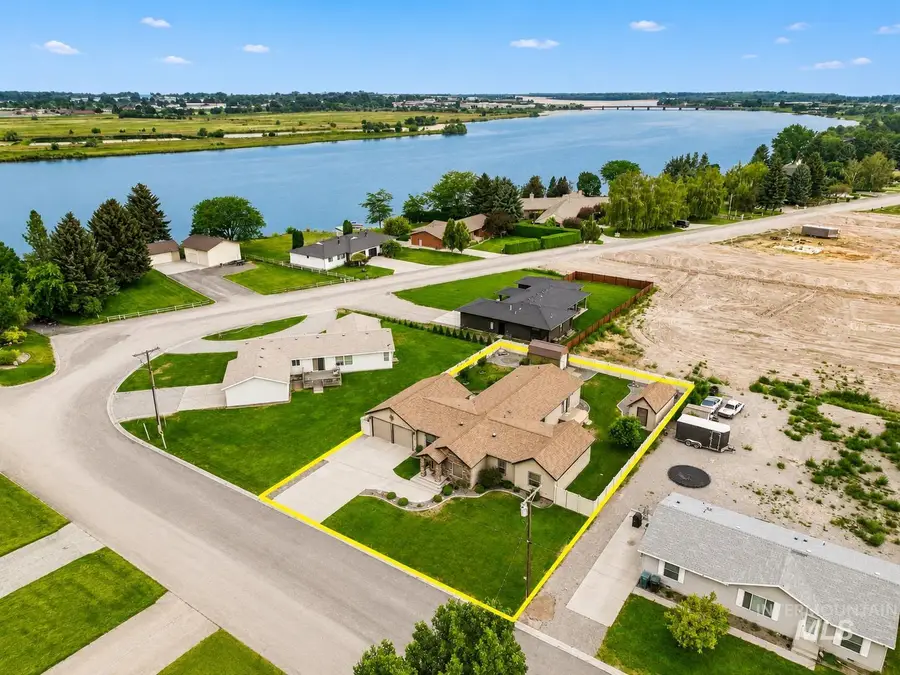 1811 W St, Heyburn, ID 83336 - #2
