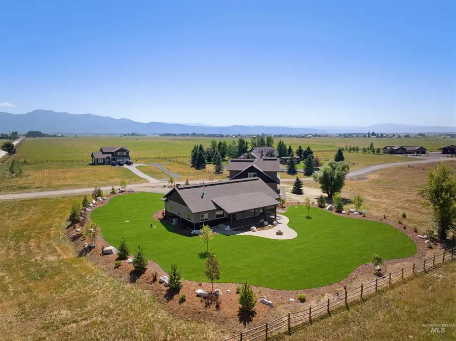 13945 Galloping Rd, McCall, ID 83638 - #2