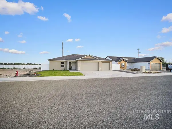 1243 Magic Rd, Twin Falls, ID 83301
