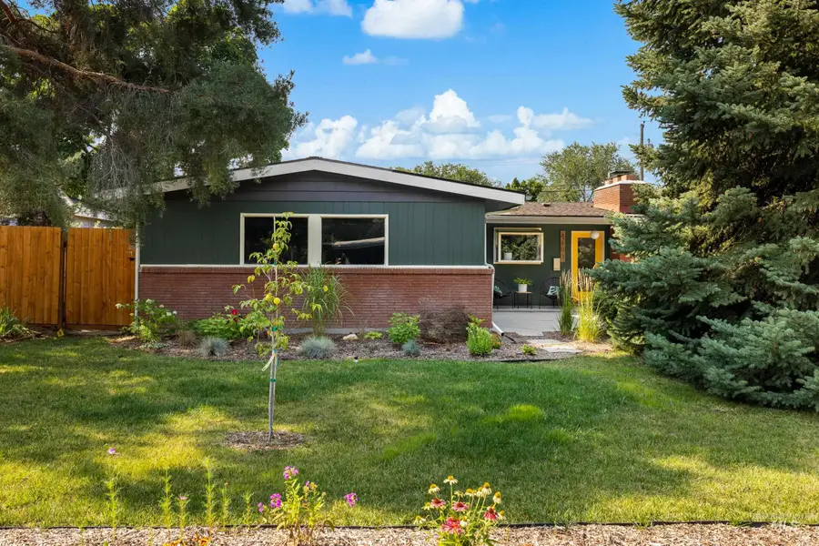 4103 W Pasadena Dr, Boise, ID 83705 - #3