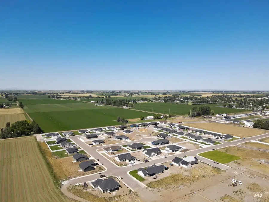 1215 Bull Run Ave, Rupert, ID 83350 - #2