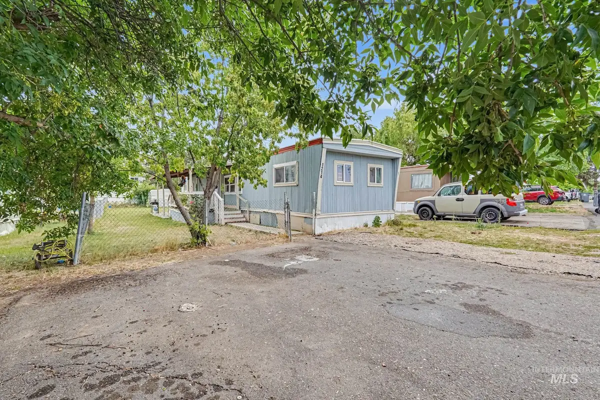 1214 N Sable Ln, Boise, ID 83704 - #1