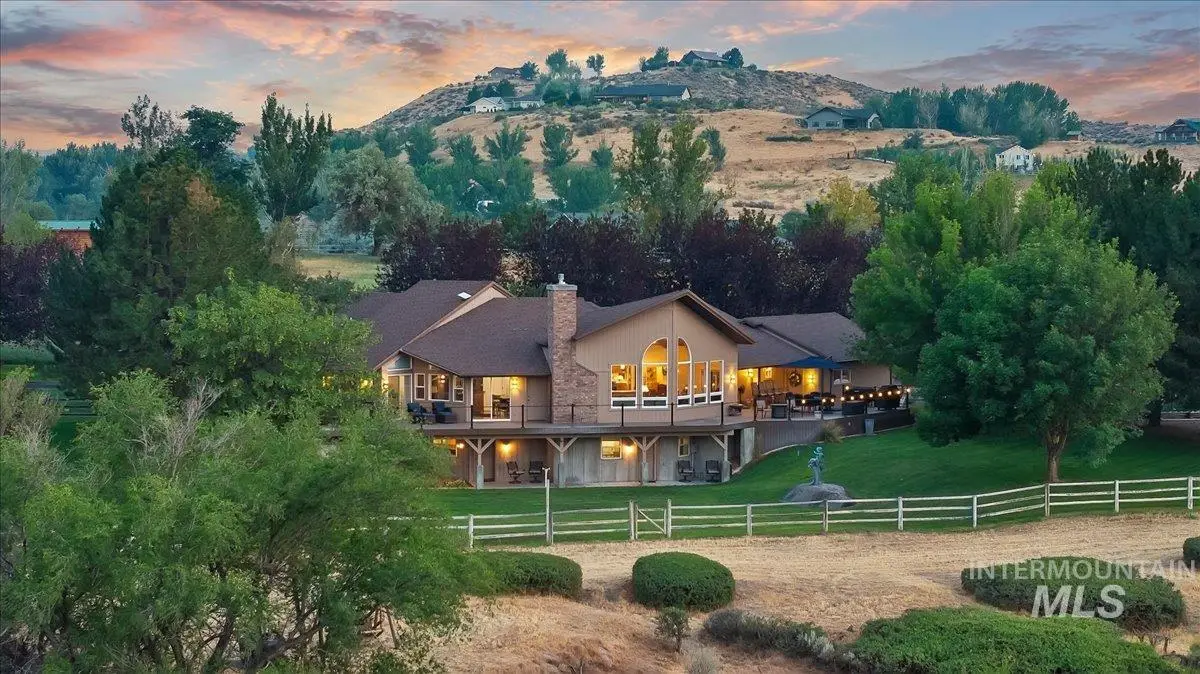 1290 Quail Hollow, Buhl, ID 83316 - #1