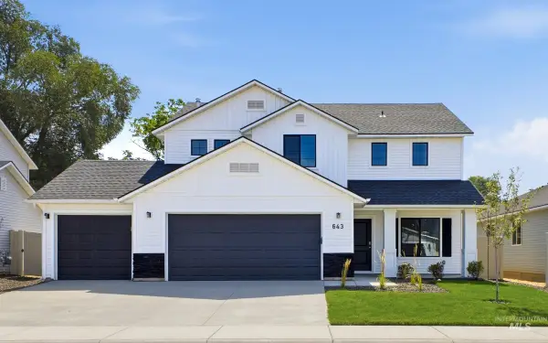 643 W Novak Dr, Emmett, ID 83617