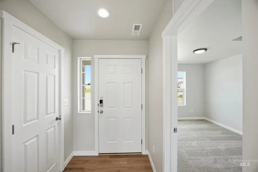 1680 Gyrfalcon St, Middleton, ID 83644 - #2