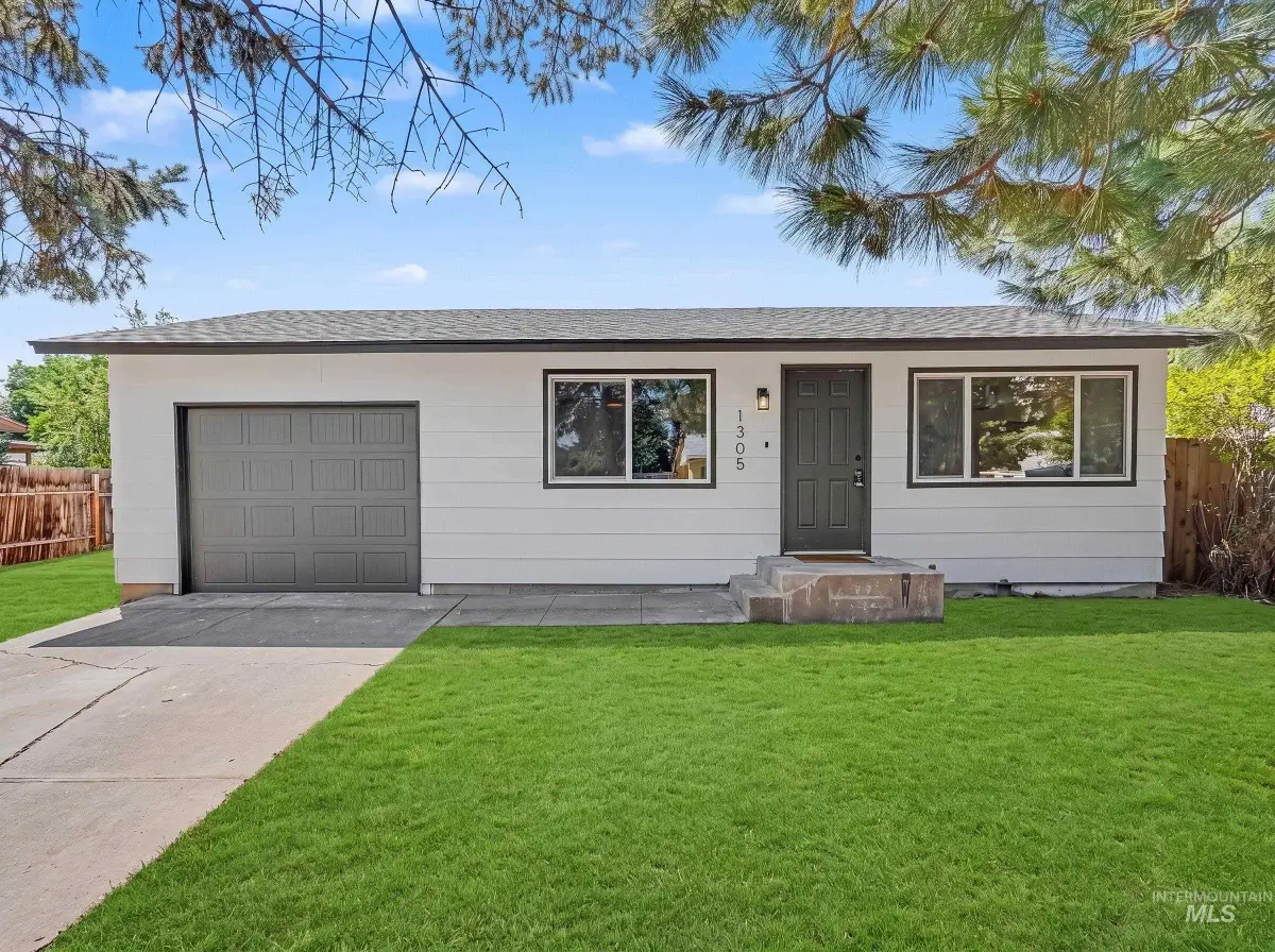 1305 N 2nd E, Mountain Home, ID 83647 - #1