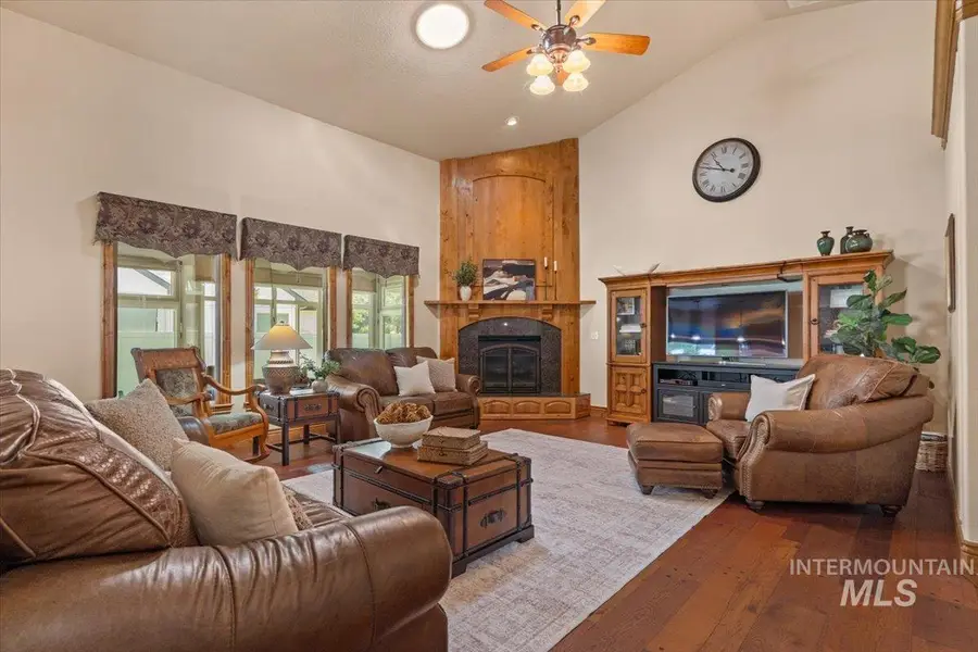 238 E Burney Glen Dr, Meridian, ID 83646 - #2